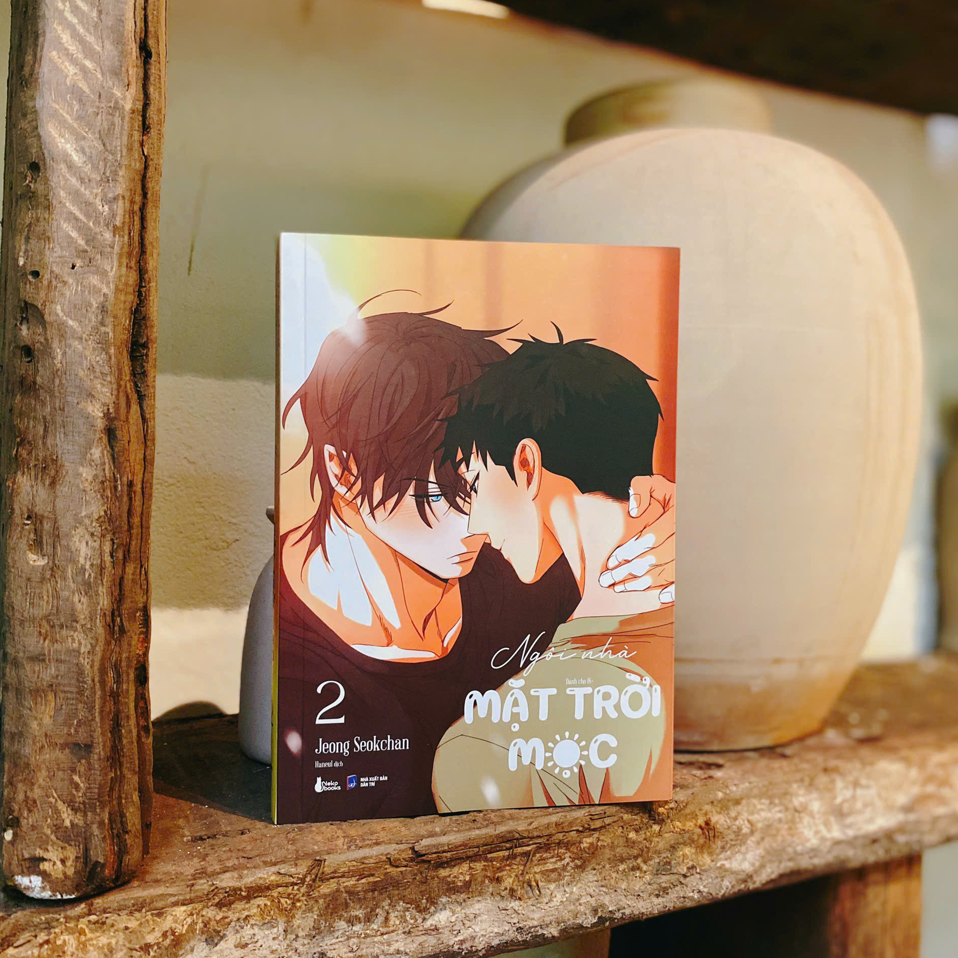 Bộ
Ngôi Nhà Mặt Trời Mọc - Tập 2 - Bản Đặc Biệt - Tặng Kèm Tấm Sticker “Nhà Chúng Mình” + Standee “Công Chúa Hai Cọng Tóc” + Pop Socket “Công Chúa Hai Cọng Tóc” + Card PVC “Chuyện Đôi Ta” - Ảnh 5