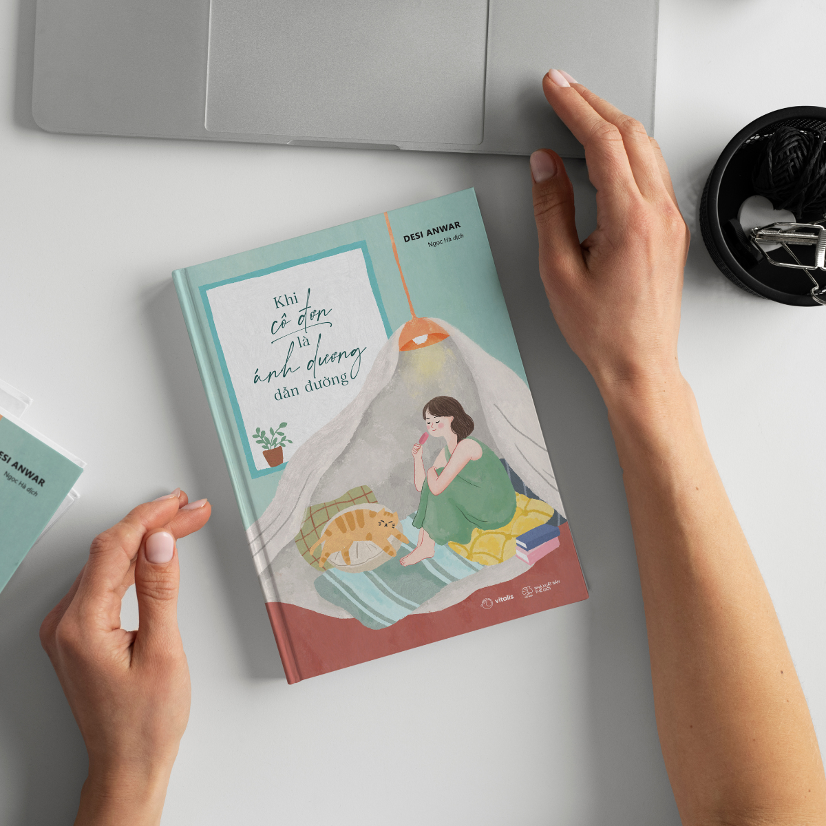 khi cô đơn là ánh dương dẫn đường - Ảnh 8