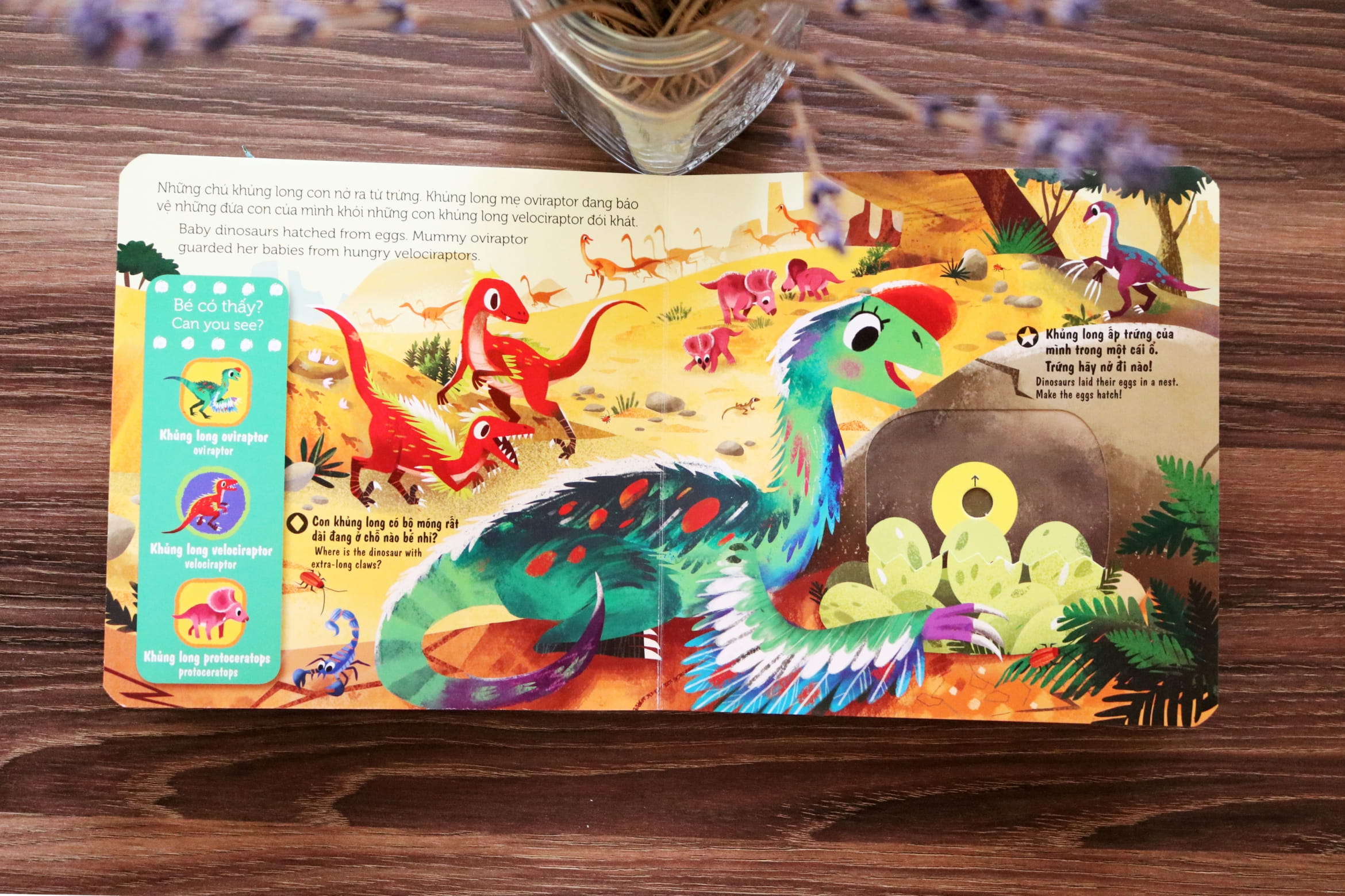 sách chuyển động - first explorers - dinosaurs - các loài khủng long - Ảnh 5